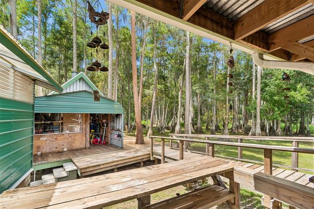 17808 DOGWOOD DRIVE, Lutz, FL 33558