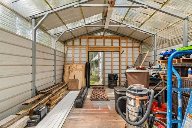 17808 DOGWOOD DRIVE, Lutz, FL 33558