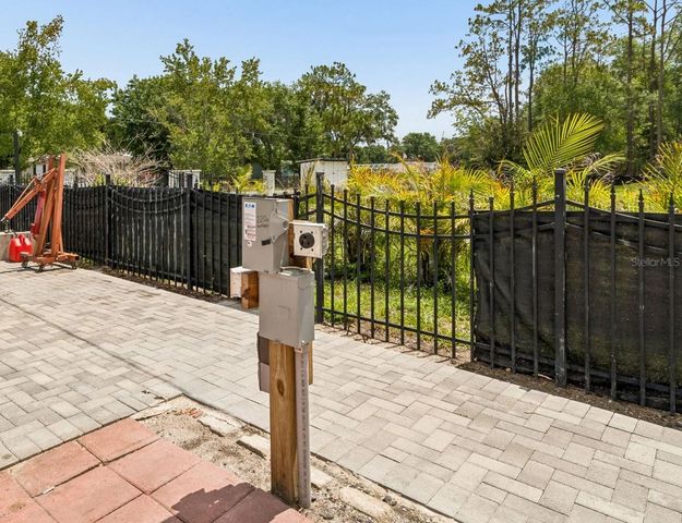 17808 DOGWOOD DRIVE, Lutz, FL 33558