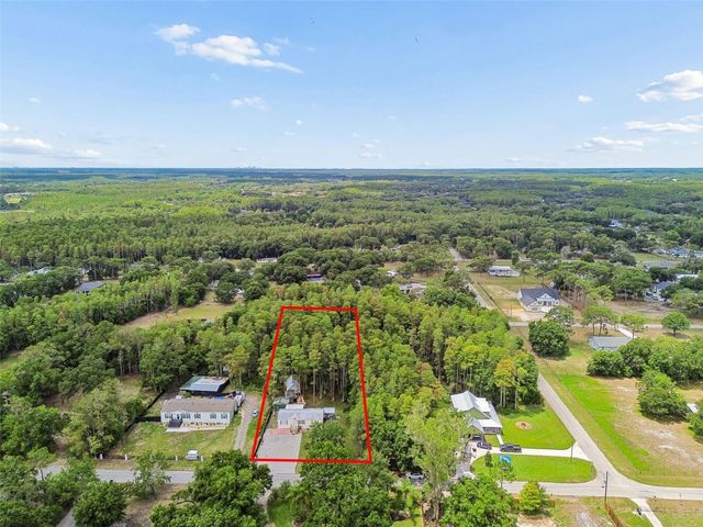 17808 DOGWOOD DRIVE, Lutz, FL 33558