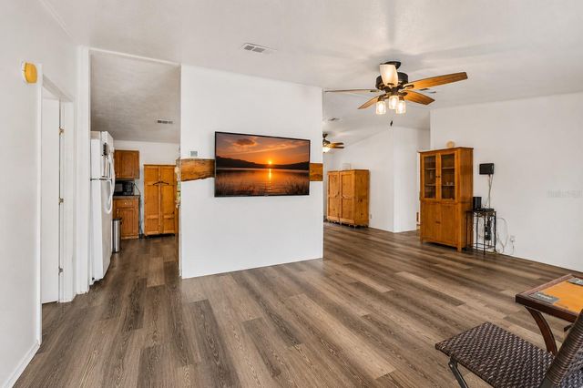 17808 DOGWOOD DRIVE, Lutz, FL 33558