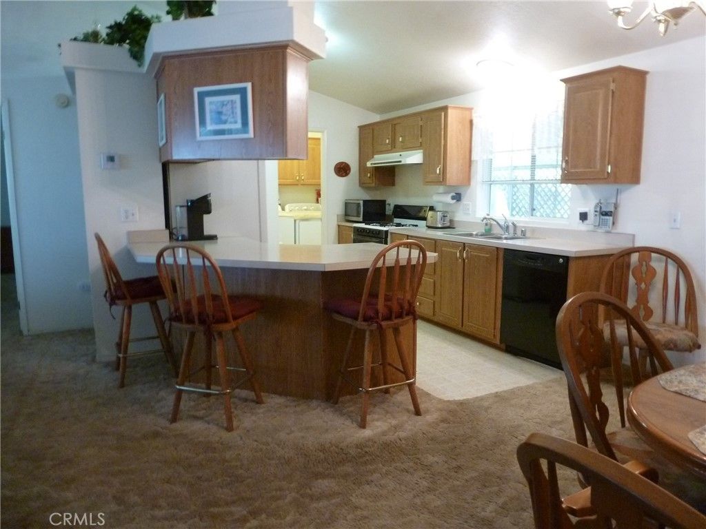 Image 7 of property listing at 5813 Pacific Heights Road 116, Oroville, CA 95965