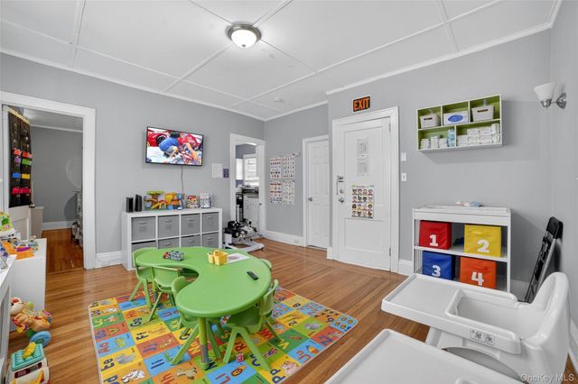 439 S 7th Avenue, Mount Vernon, NY 10550