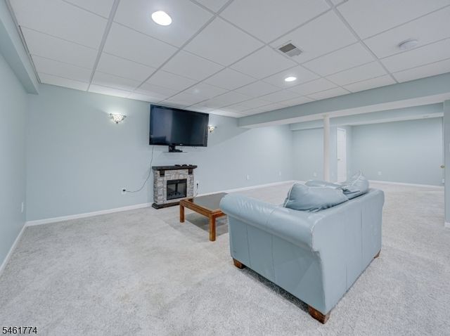 24 Alvin Sloan Ave, Washington Boro, NJ 07882