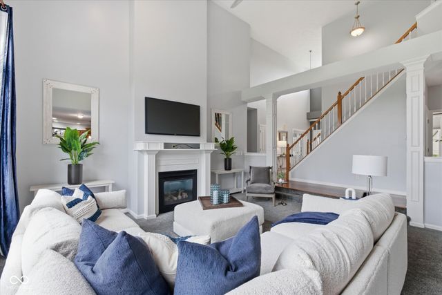 752 Ridge Gate Drive, Brownsburg, IN 46112