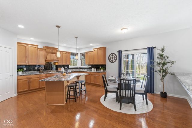 752 Ridge Gate Drive, Brownsburg, IN 46112