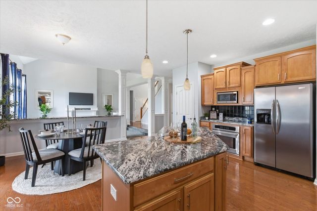 752 Ridge Gate Drive, Brownsburg, IN 46112