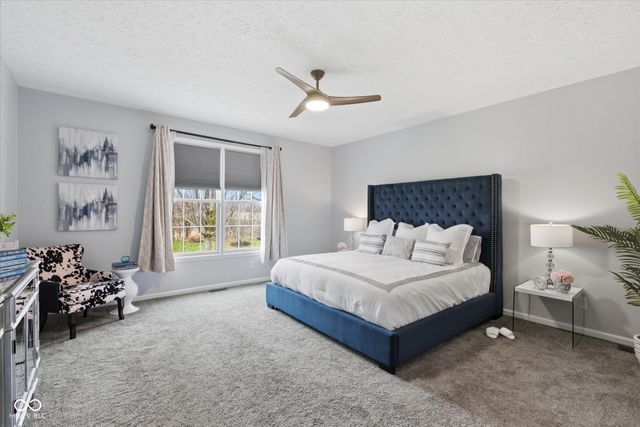 752 Ridge Gate Drive, Brownsburg, IN 46112