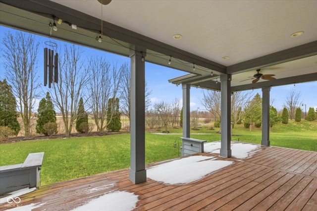 752 Ridge Gate Drive, Brownsburg, IN 46112