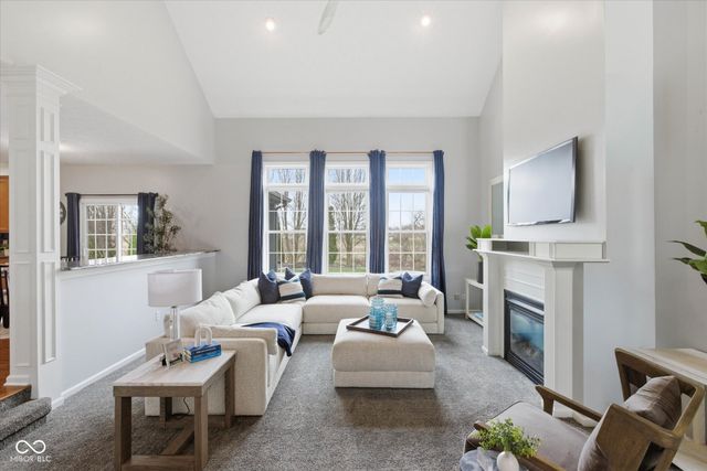 752 Ridge Gate Drive, Brownsburg, IN 46112