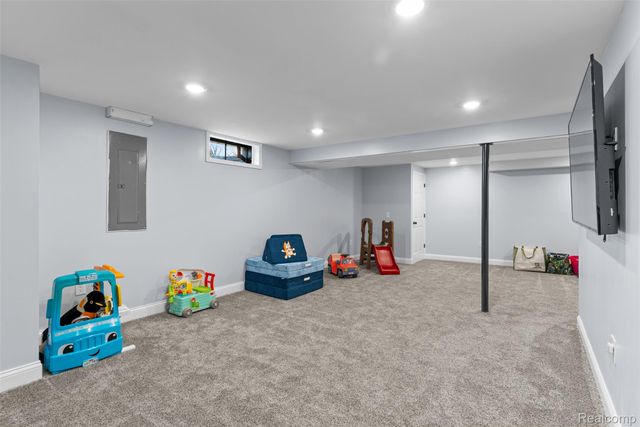 331 Andrea Avenue, Linden, MI 48451