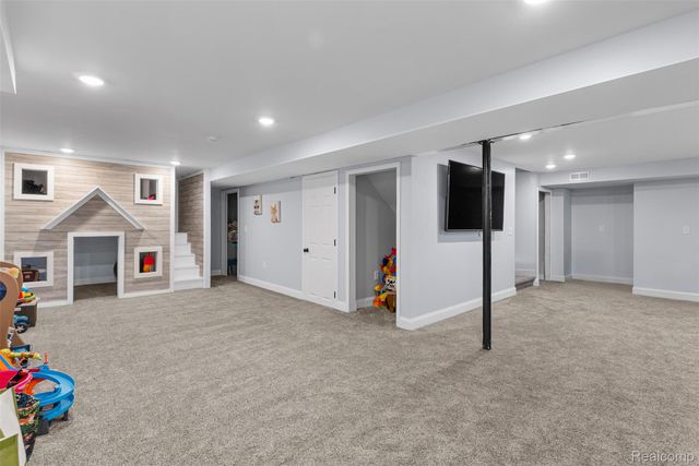 331 Andrea Avenue, Linden, MI 48451