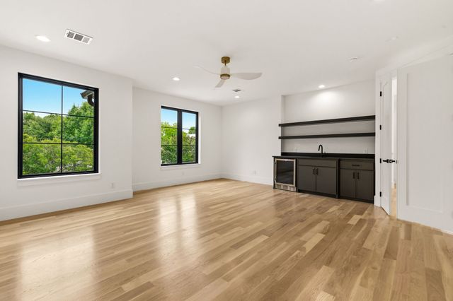 7219 Kaywood Drive, Dallas, TX 75209