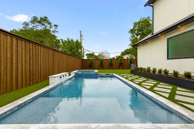 7219 Kaywood Drive, Dallas, TX 75209