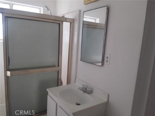 535 W Van Koevering, Rialto, CA 92376