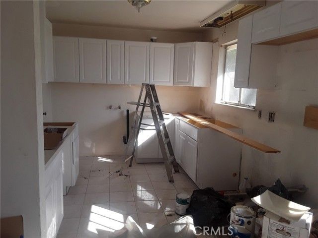 535 W Van Koevering, Rialto, CA 92376