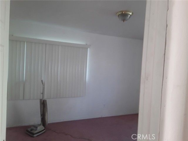 535 W Van Koevering, Rialto, CA 92376