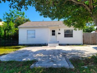 618 Hunter Street, West Palm Beach, FL 33405