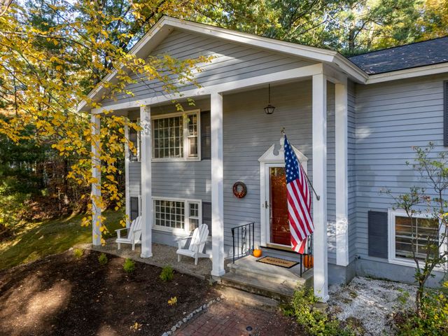 8 Presidential Road, Bedford, NH 03110