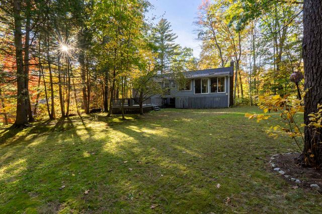 8 Presidential Road, Bedford, NH 03110