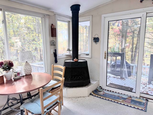 8 Presidential Road, Bedford, NH 03110
