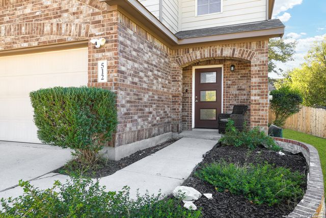 512 Livingston Dr, Schertz, TX 78108
