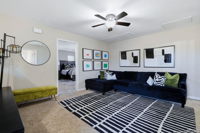 512 Livingston Dr, Schertz, TX 78108