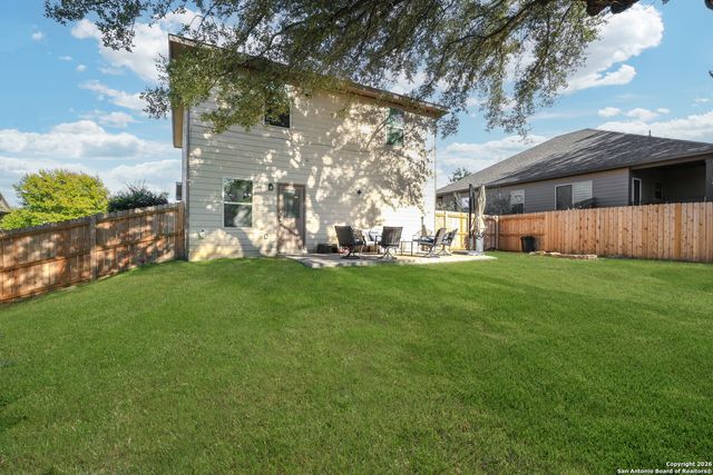 512 Livingston Dr, Schertz, TX 78108