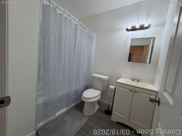 398 N Saginaw Street, Pontiac, MI 48342