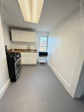 398 N Saginaw Street, Pontiac, MI 48342