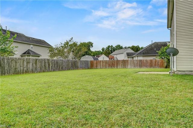 106 Pippin DR, Suffolk, VA 23434