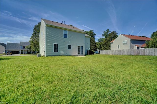 106 Pippin DR, Suffolk, VA 23434