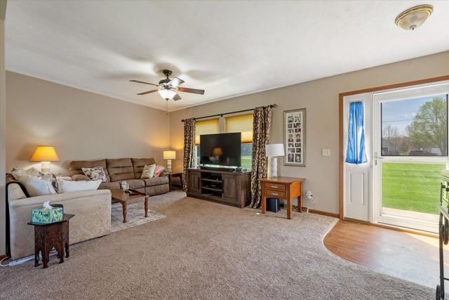 70915 Sterling Drive, Edwardsburg, MI 49112