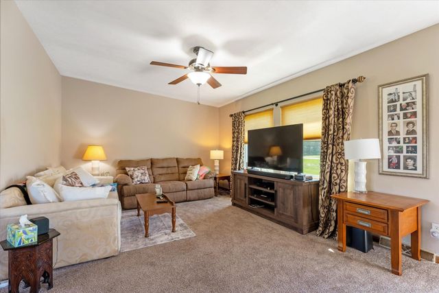 70915 Sterling Drive, Edwardsburg, MI 49112