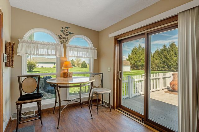 70915 Sterling Drive, Edwardsburg, MI 49112