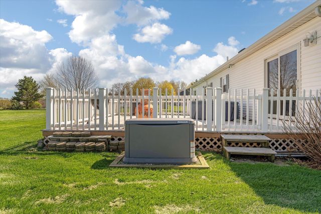 70915 Sterling Drive, Edwardsburg, MI 49112