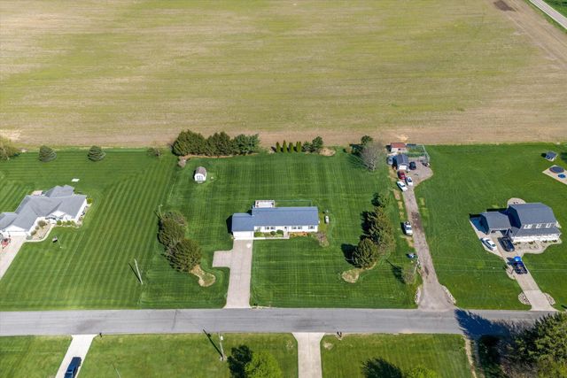 70915 Sterling Drive, Edwardsburg, MI 49112