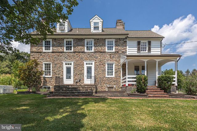 439 BROWNSBURG RD #W, Newtown, PA 18940