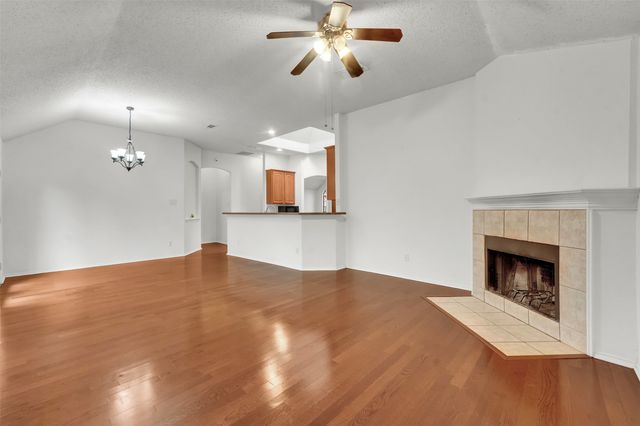 4507 Stones River Road, Grand Prairie, TX 75052