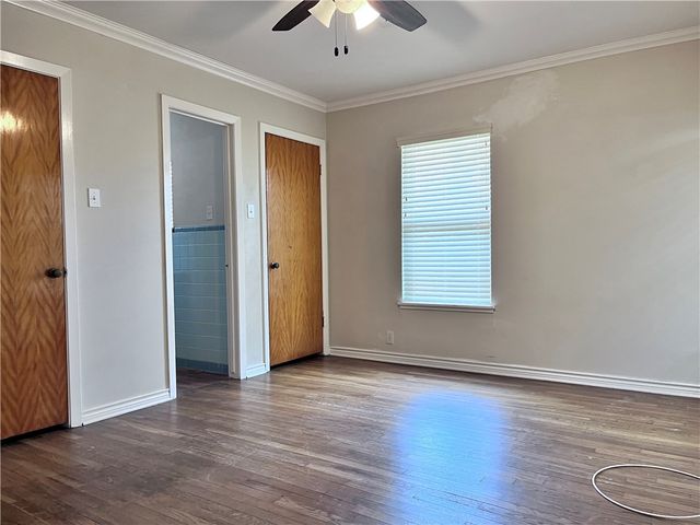 501 Dolphin Pl, Corpus Christi, TX 78411
