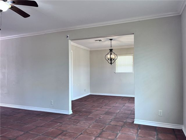 501 Dolphin Pl, Corpus Christi, TX 78411