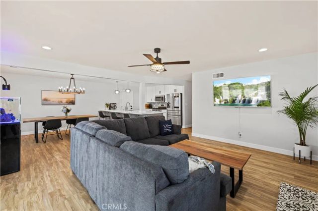 322 South Victoria Avenue, Ventura, CA 93003