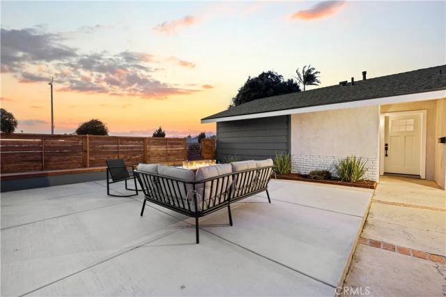 322 South Victoria Avenue, Ventura, CA 93003