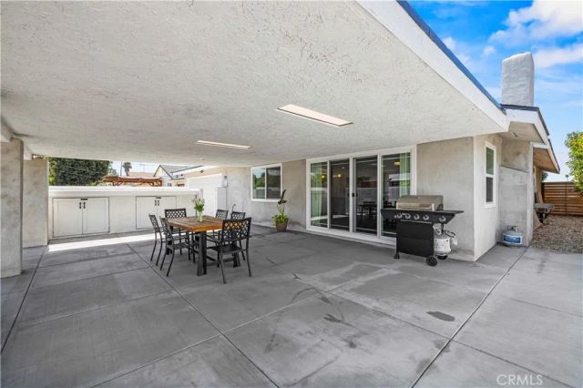 322 South Victoria Avenue, Ventura, CA 93003