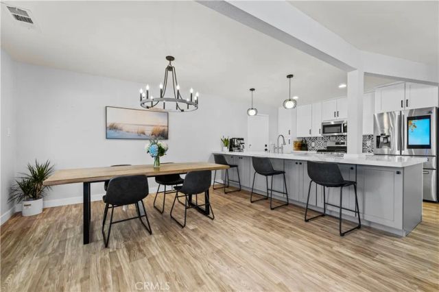 322 South Victoria Avenue, Ventura, CA 93003