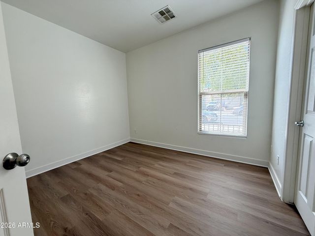 7213 N 72nd Drive, Glendale, AZ 85303