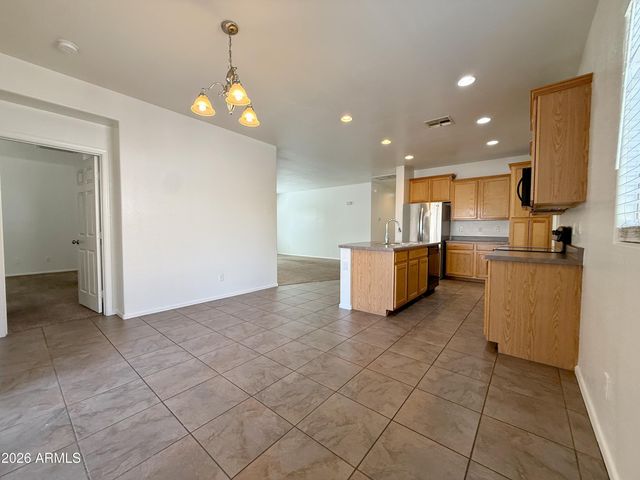 7213 N 72nd Drive, Glendale, AZ 85303