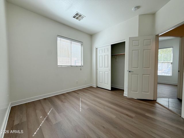 7213 N 72nd Drive, Glendale, AZ 85303