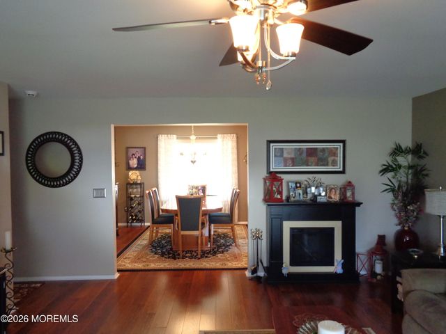 46 Morning Glory Lane, Whiting, NJ 08759