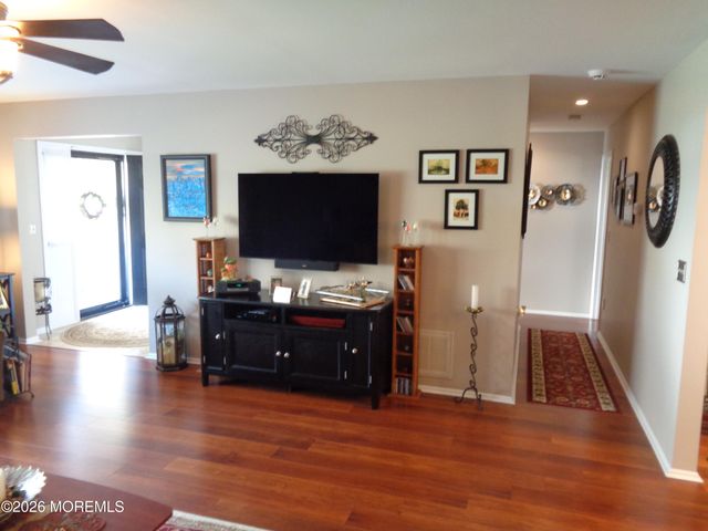 46 Morning Glory Lane, Whiting, NJ 08759